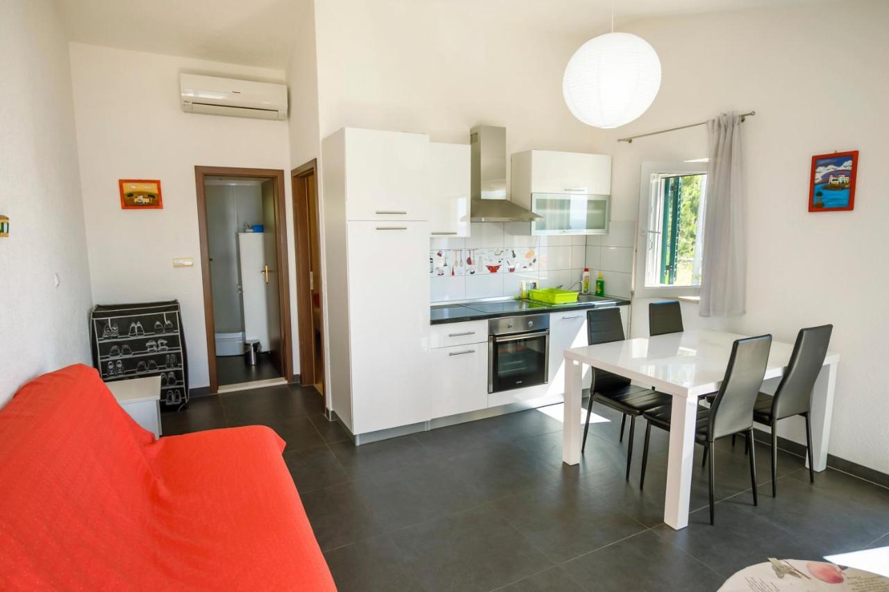 מימיצה Apartments 1234 מראה חיצוני תמונה